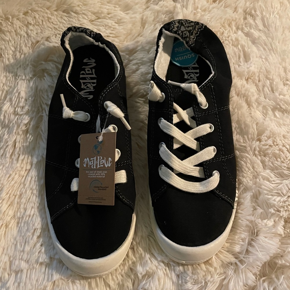 NWT Mad Love Lennie Lace Slip-on sneakers